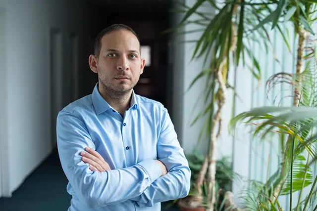 csikos david kapcsolat